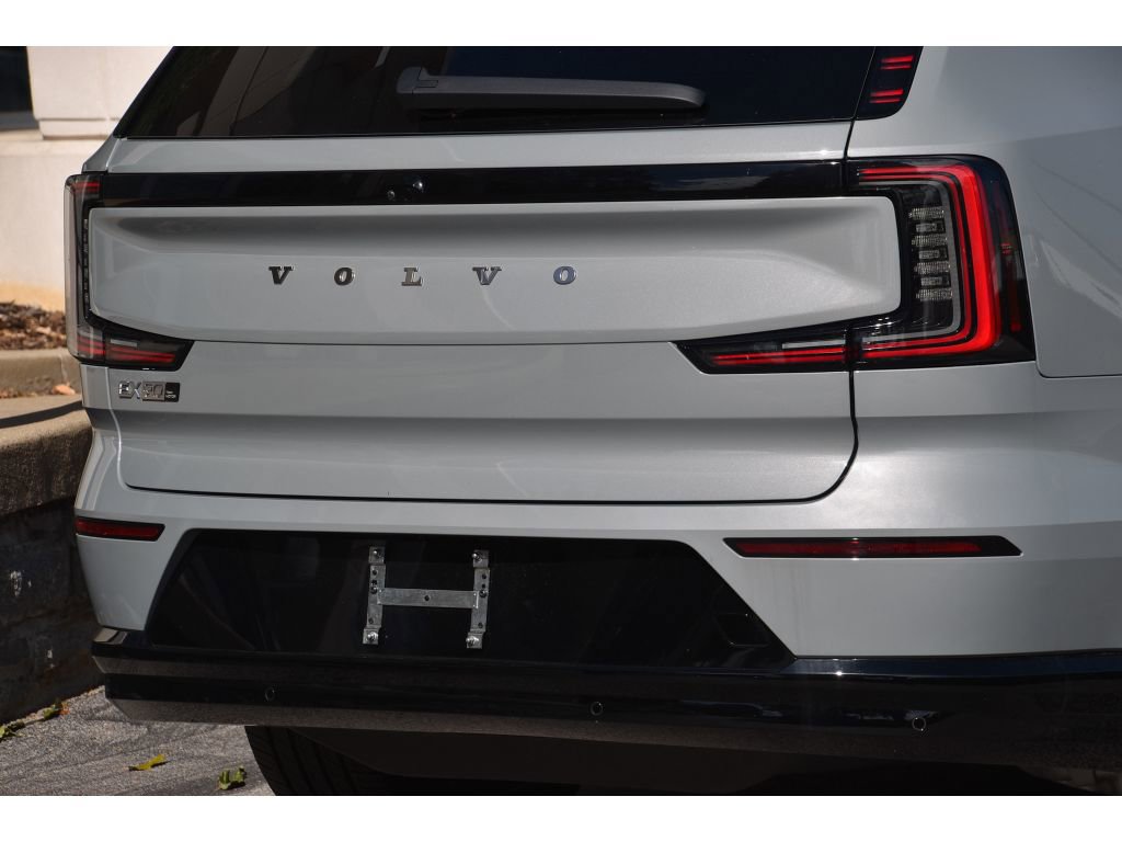 Used 2025 Volvo EX90 Ultra image 30