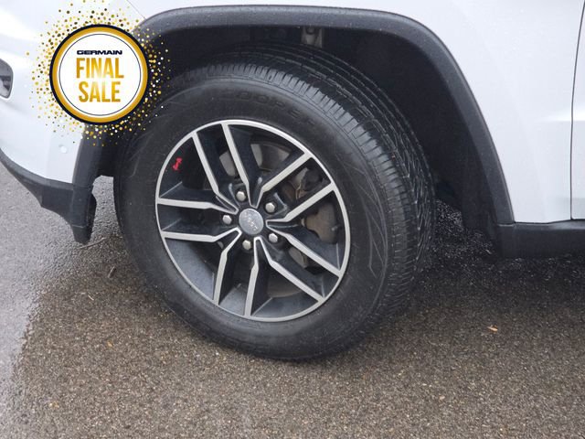 Used 2017 Jeep Grand Cherokee Trailhawk w/ Trailhawk Luxury Group image 10