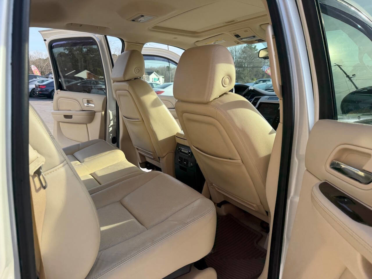 Used 2008 Cadillac Escalade EXT image 13