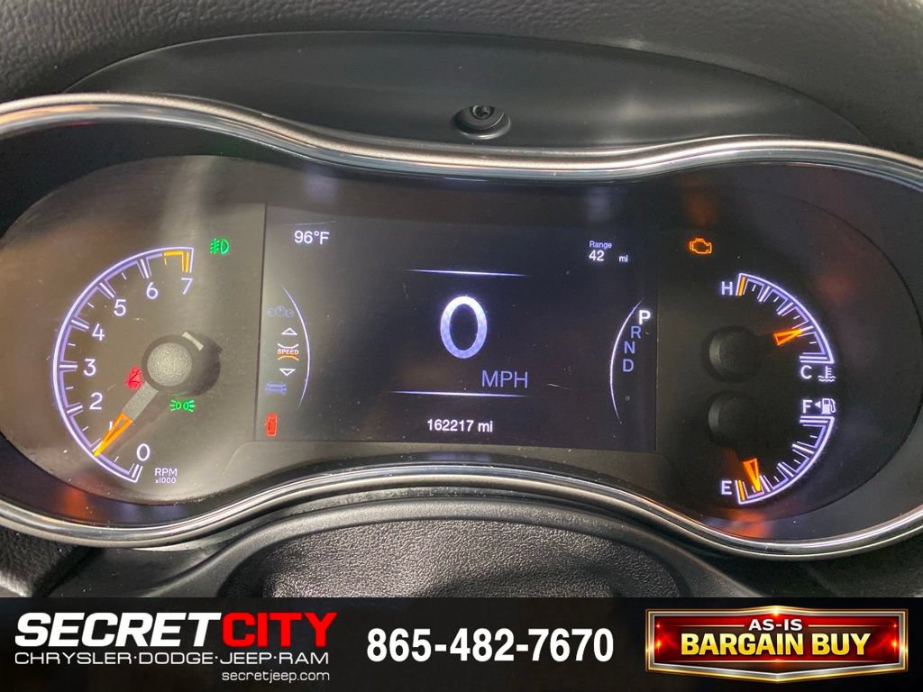 Used 2018 Jeep Grand Cherokee Laredo AWD/4WD image 17