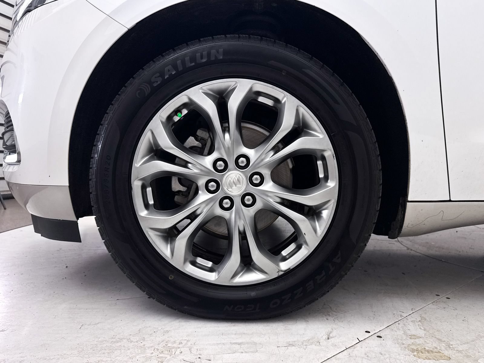 Used 2019 Buick Enclave Avenir w/ Avenir Technology Package FWD image 16