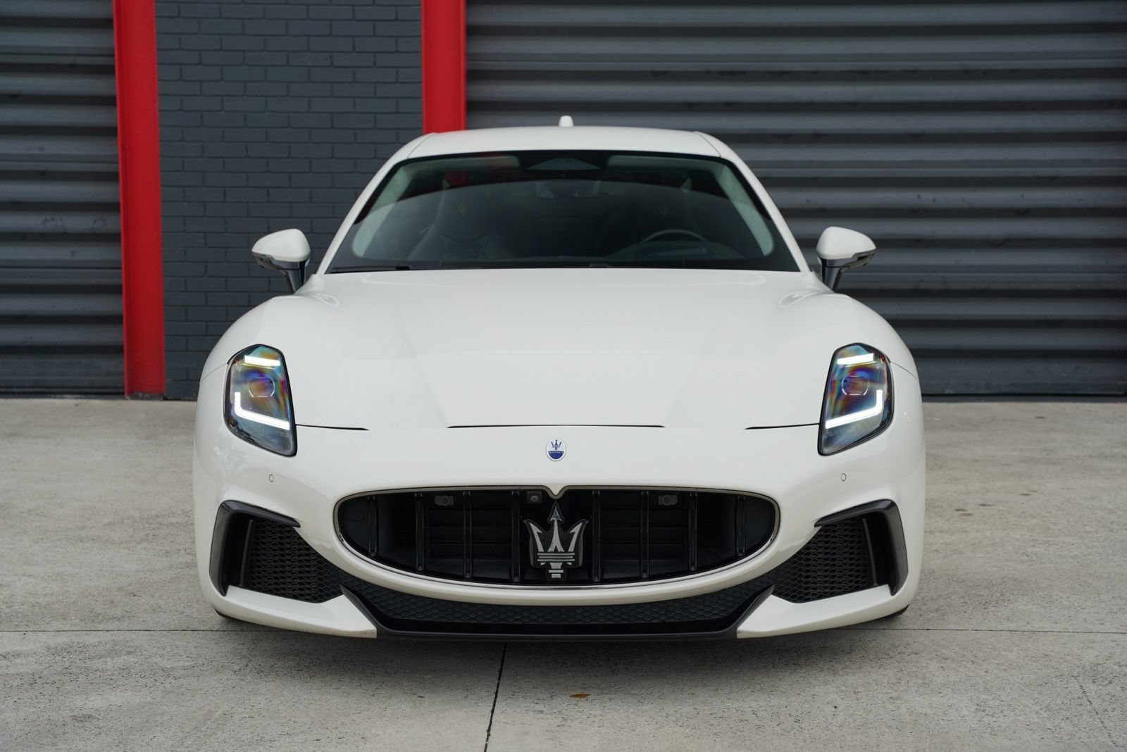 Used 2024 Maserati GranTurismo Trofeo AWD/4WD image 5