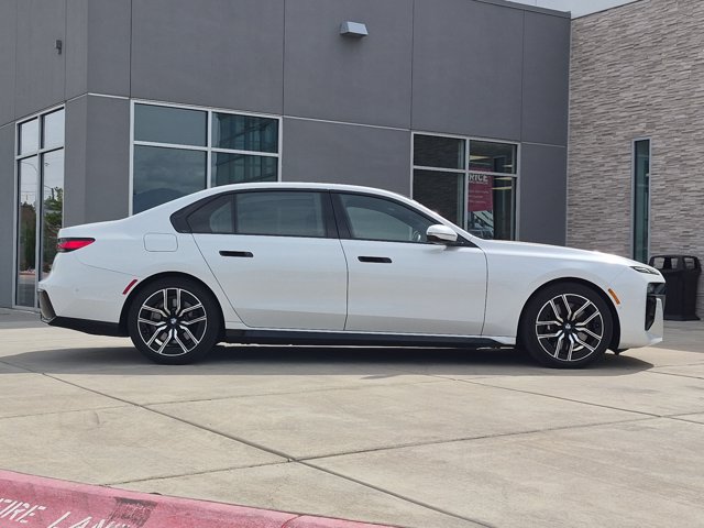 Used 2026 BMW 740i xDrive AWD/4WD image 4