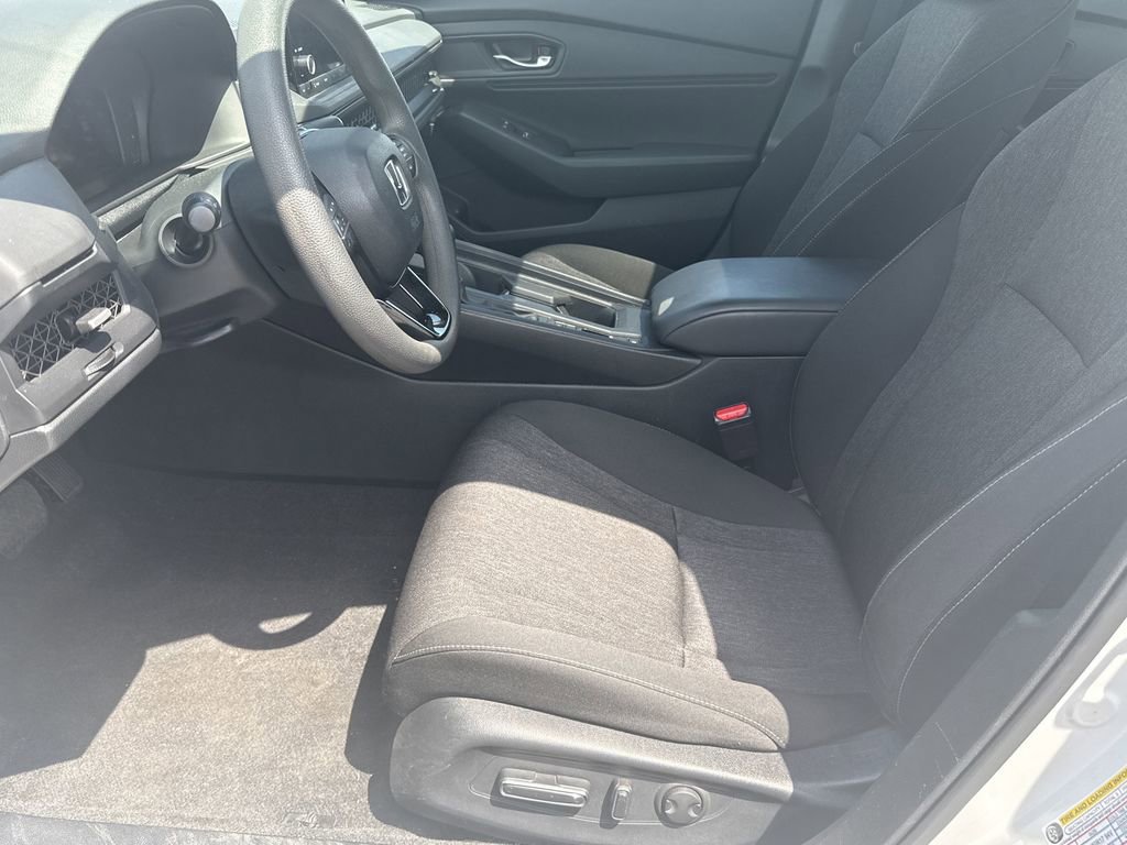 Used 2023 Honda Accord EX image 10