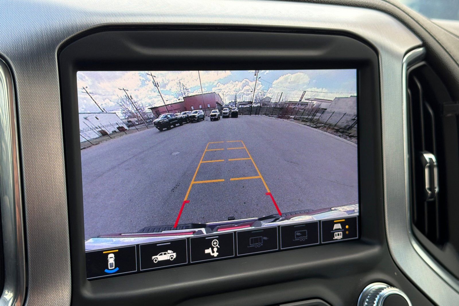 Used 2022 GMC Sierra 2500 SLT w/ Gooseneck/5TH Wheel Package image 26