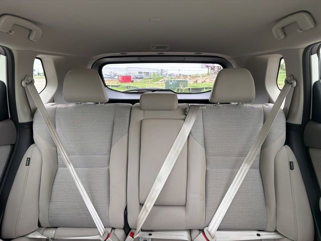 Used 2023 Nissan Rogue SV FWD image 16