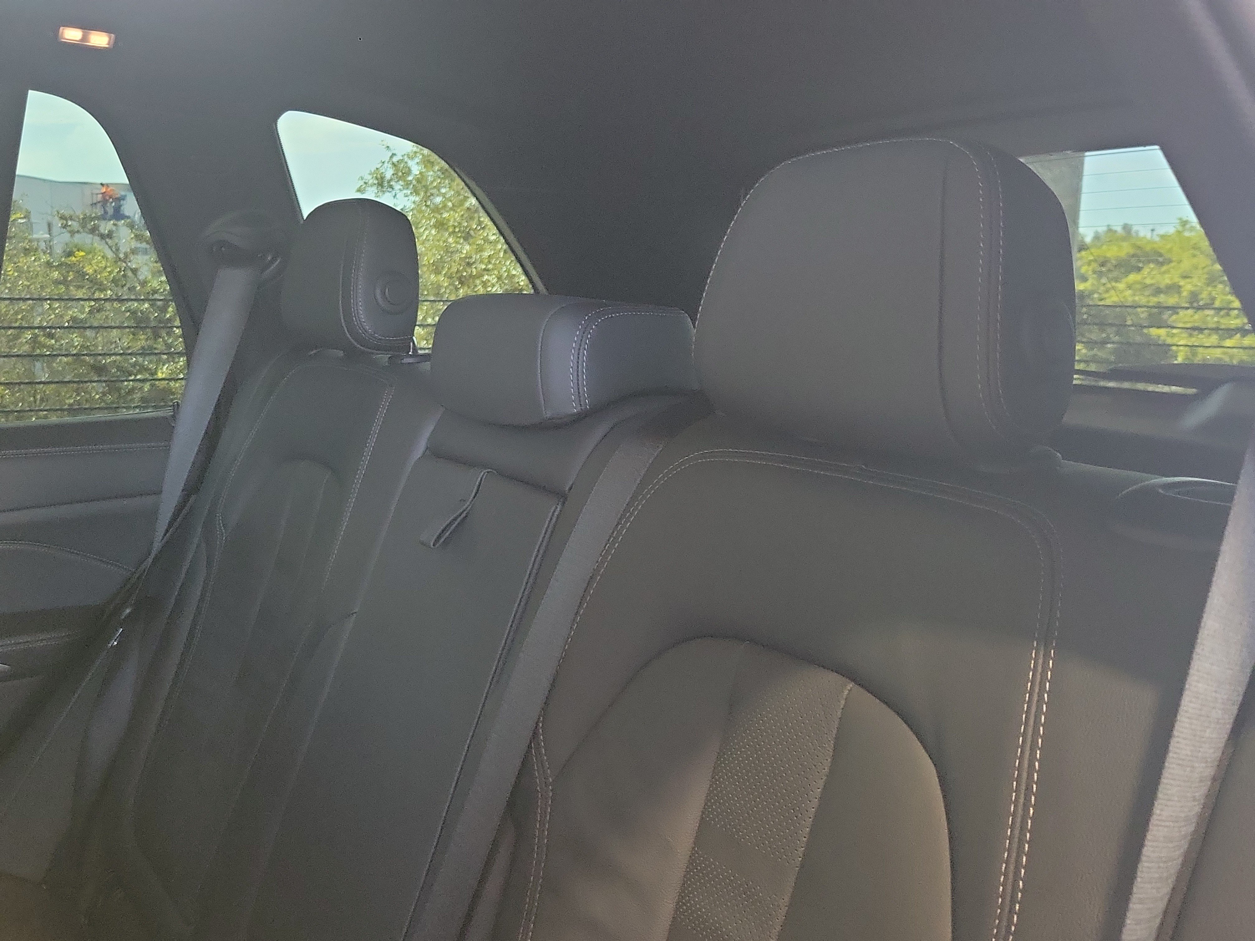 Used 2022 BMW X5 xDrive40i w/ M Sport Package AWD/4WD image 10