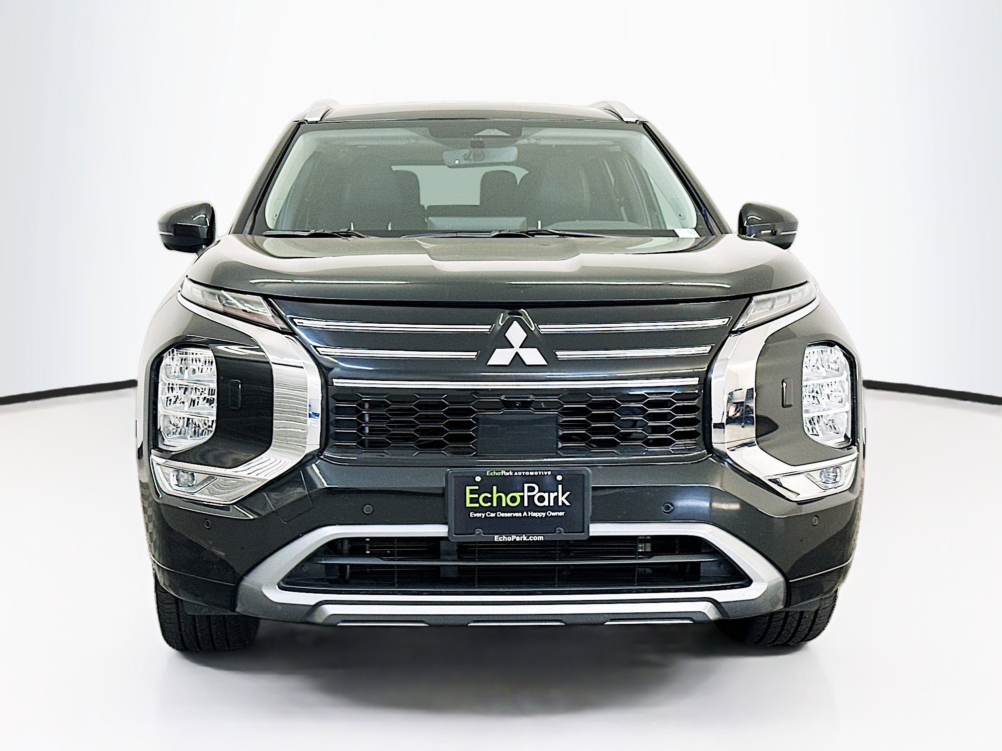 Used 2025 Mitsubishi Outlander SEL AWD/4WD image 2