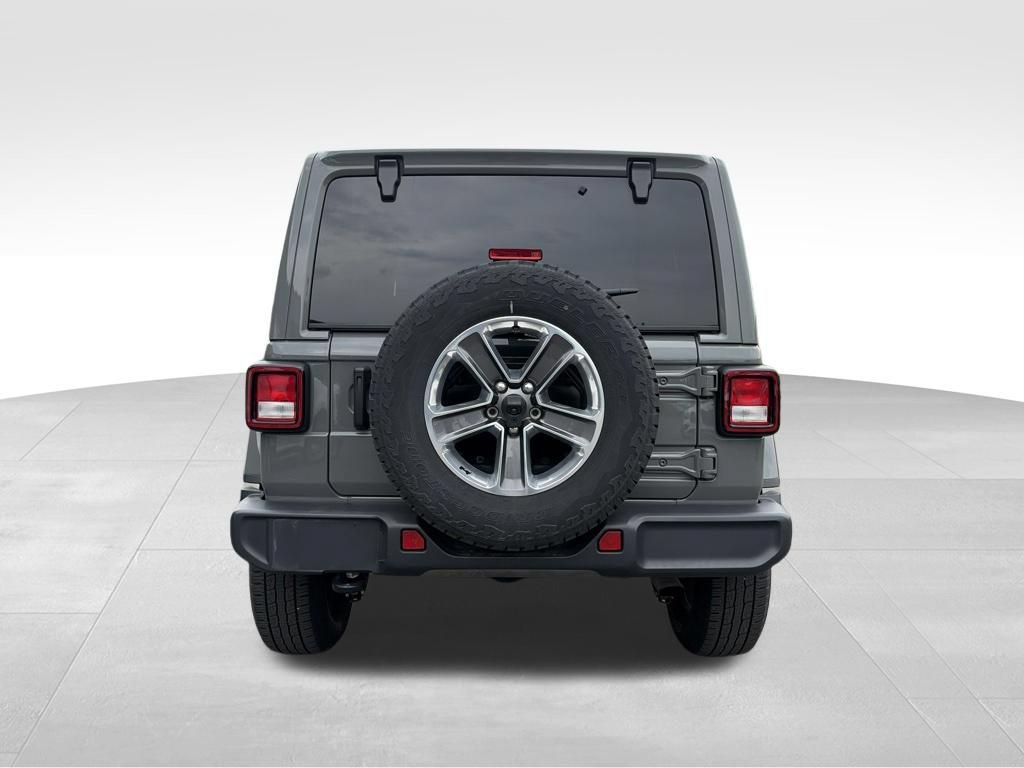 Used 2021 Jeep Wrangler Unlimited Sahara AWD/4WD image 27