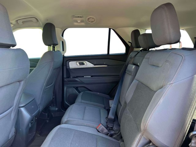 Used 2026 Ford Explorer Active AWD/4WD image 14
