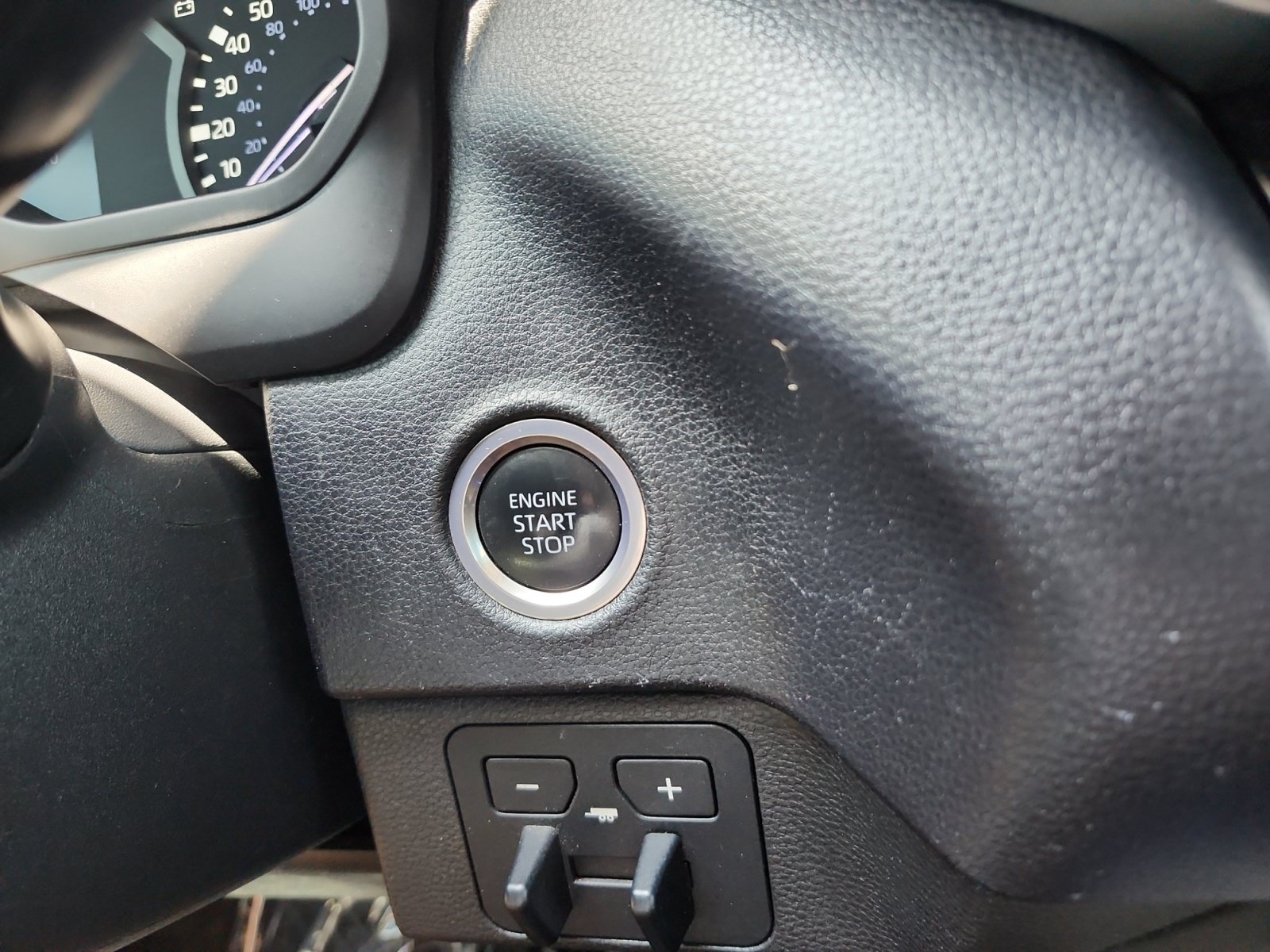 Used 2023 Toyota Tundra SR5 w/ SR5 Convenience Package AWD/4WD image 20
