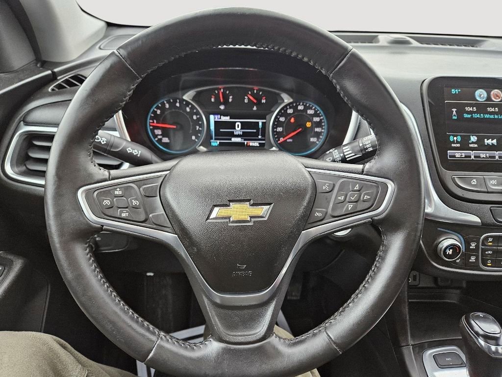 Used 2018 Chevrolet Equinox LT w/ Sun & Infotainment Package image 12