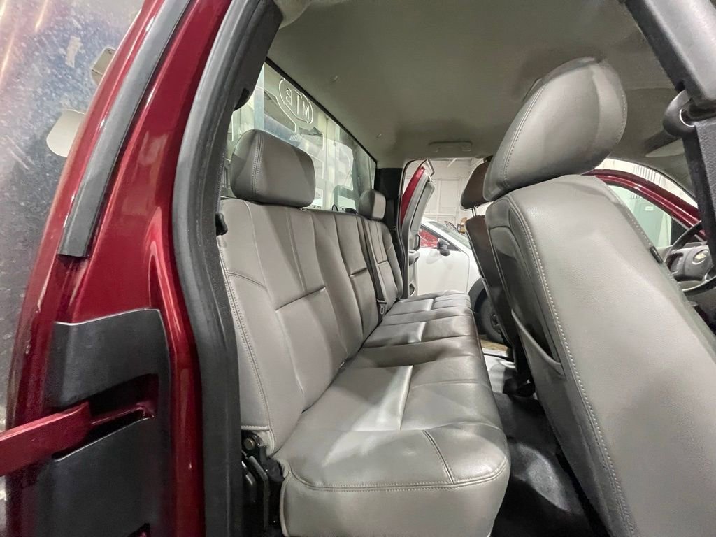 Used 2013 Chevrolet Silverado 1500 W/T image 11