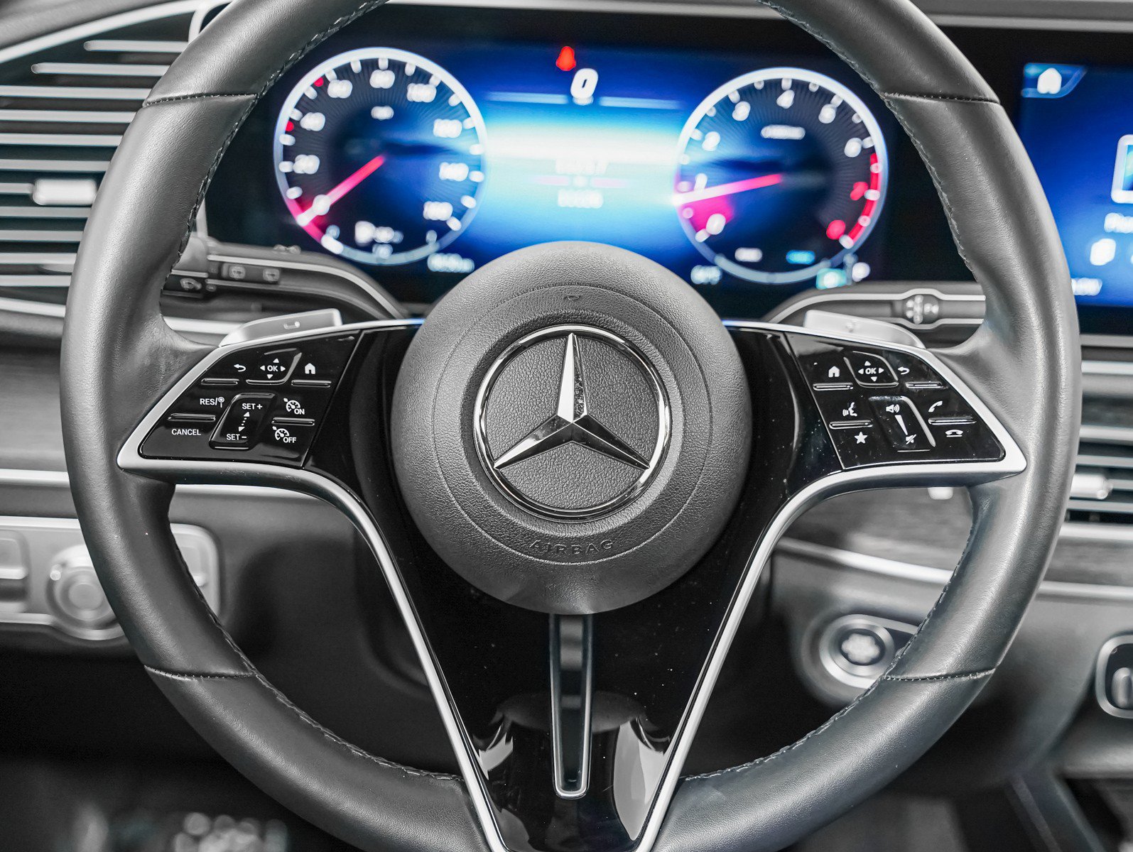 Certified 2025 Mercedes-Benz GLE 350 4MATIC image 16