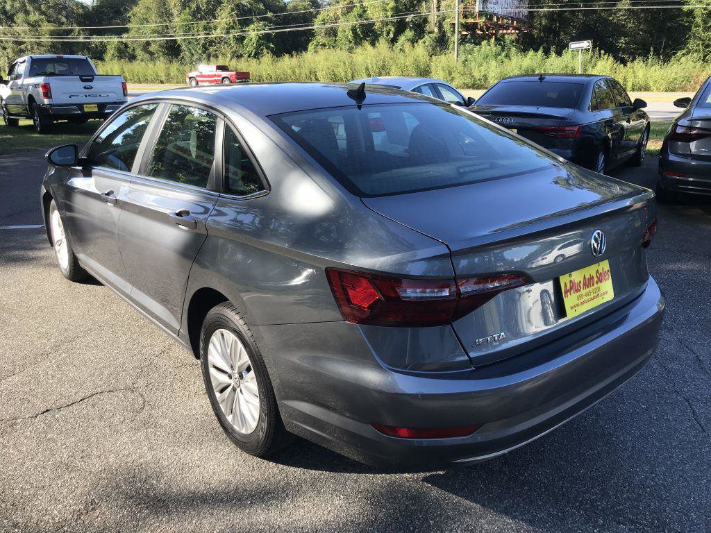 Used 2020 Volkswagen Jetta SE image 6