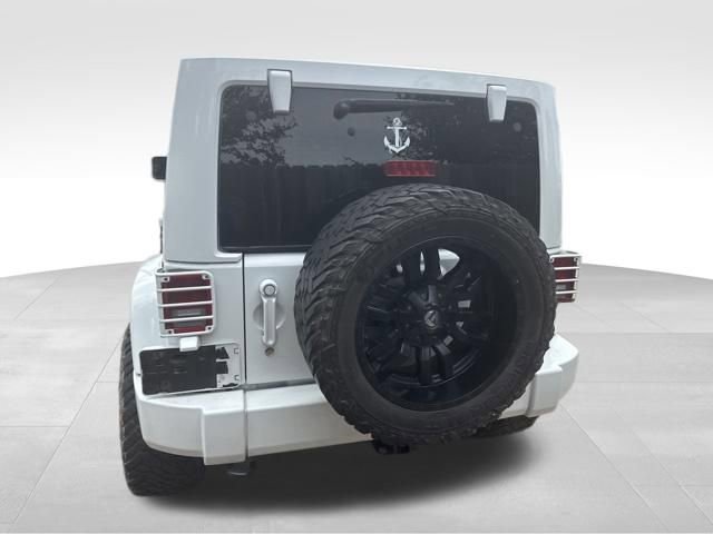 Used 2015 Jeep Wrangler Unlimited Sahara w/ Max Tow Package AWD/4WD image 8