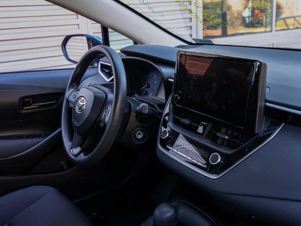 Used 2024 Toyota Corolla LE image 19