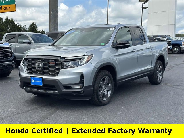 Used 2025 Honda Ridgeline TrailSport image 4