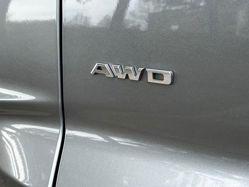 Certified 2024 Cadillac XT4 Premium Luxury w/ Cold Weather Package image 16