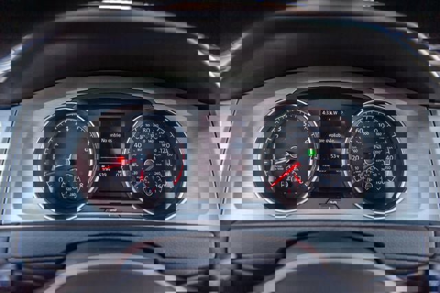 Used 2016 Volkswagen Golf S image 16