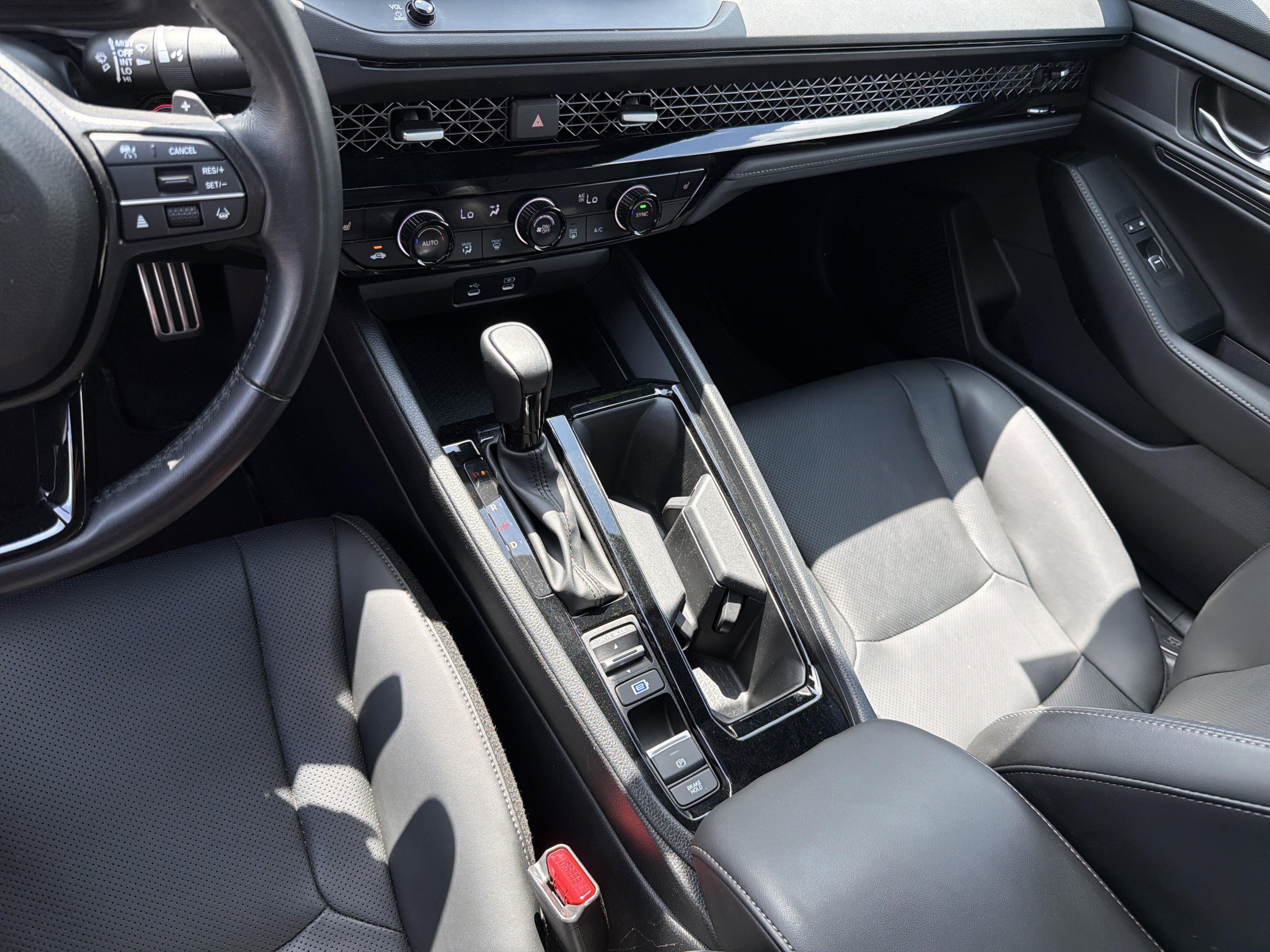 Used 2023 Honda Accord Sport image 9