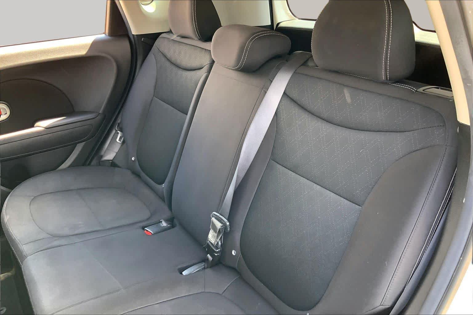 Used 2017 Kia Soul FWD image 20