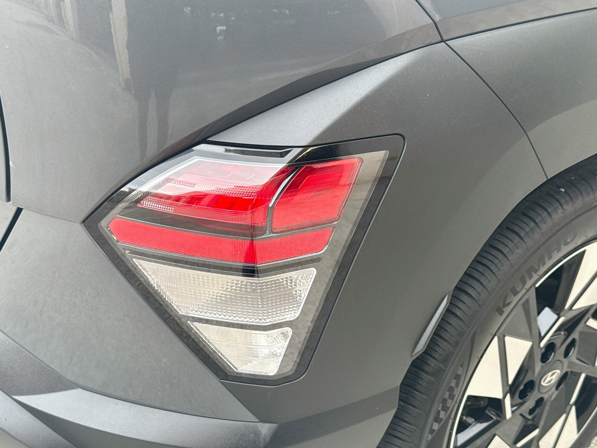 Used 2025 Hyundai Kona SEL FWD image 25