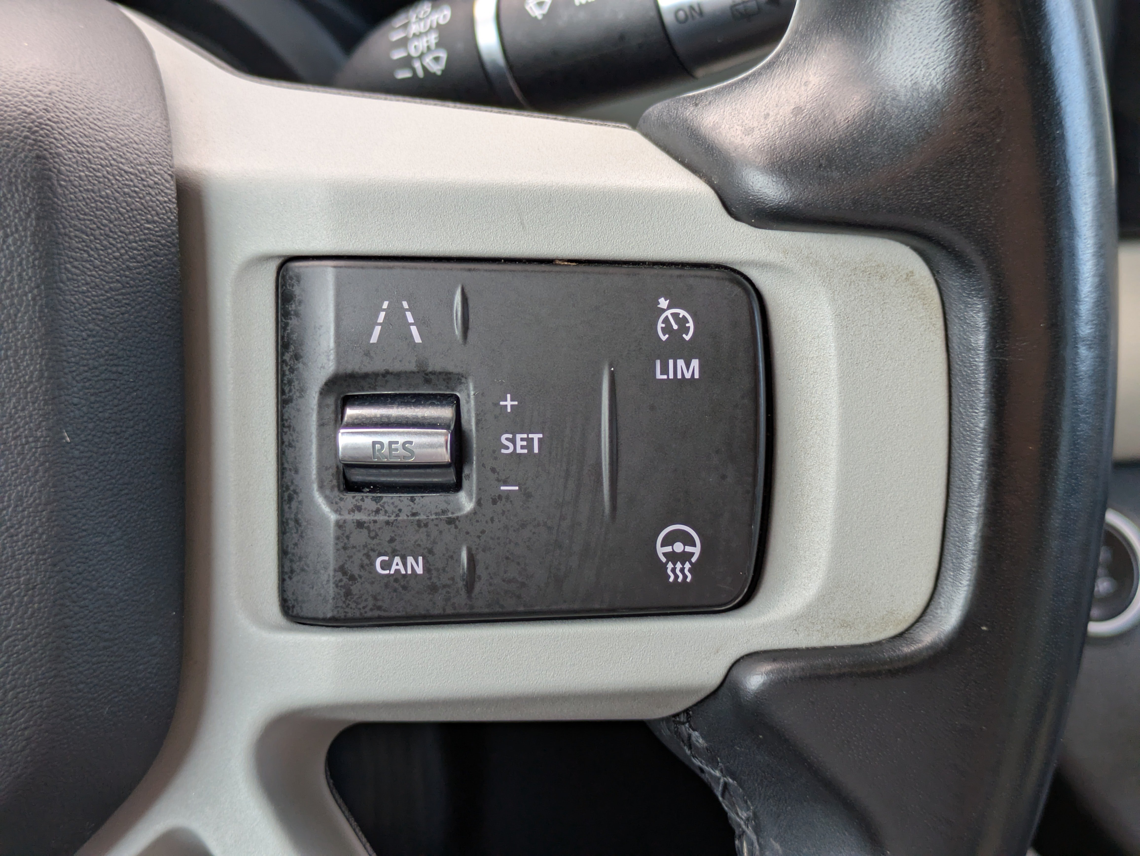 Used 2022 Land Rover Defender 110 SE AWD/4WD image 26