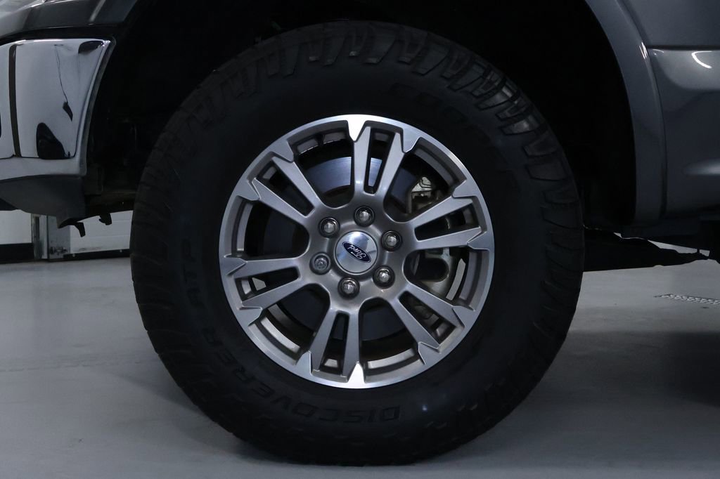 Used 2019 Ford F150 Lariat w/ Trailer Tow Package AWD/4WD image 29