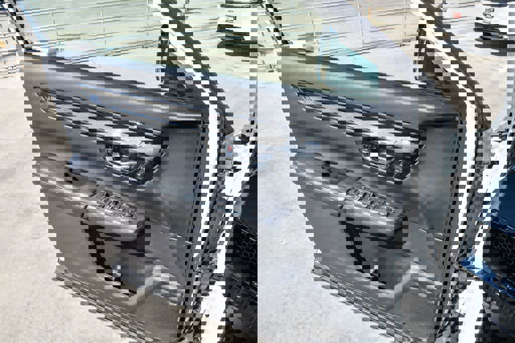 Used 2023 Honda CR-V EX-L image 25