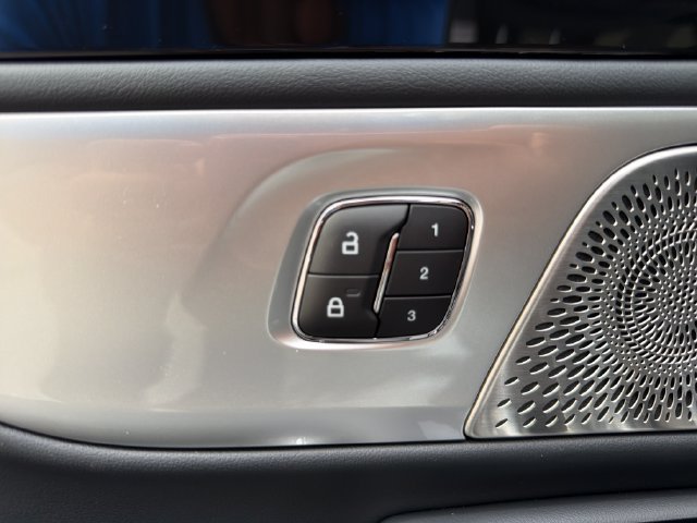 New 2026 Lincoln Nautilus Reserve AWD/4WD image 20