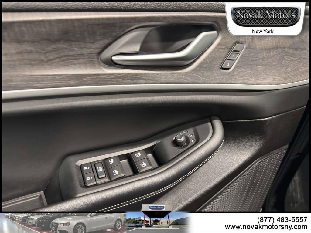 Used 2022 RAM 1500 Laramie image 16