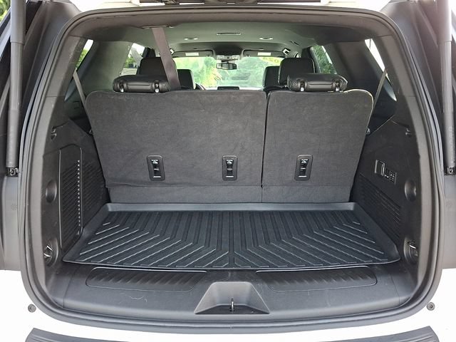 Used 2024 Chevrolet Tahoe LT w/ Luxury Package AWD/4WD image 31