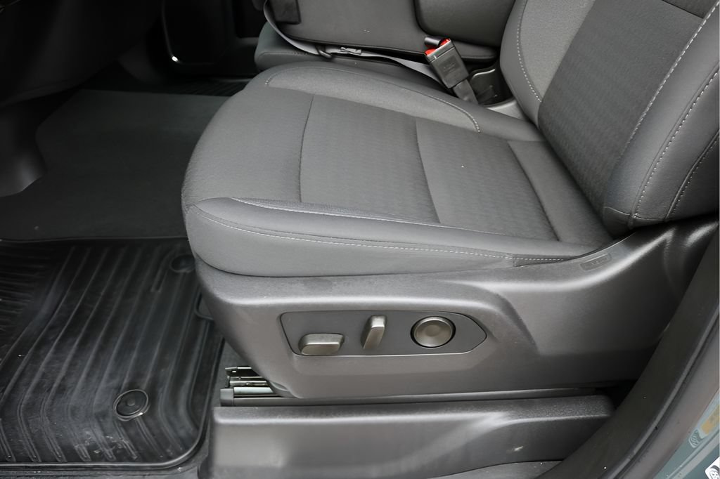 Used 2026 Chevrolet Silverado 1500 LT RWD image 13