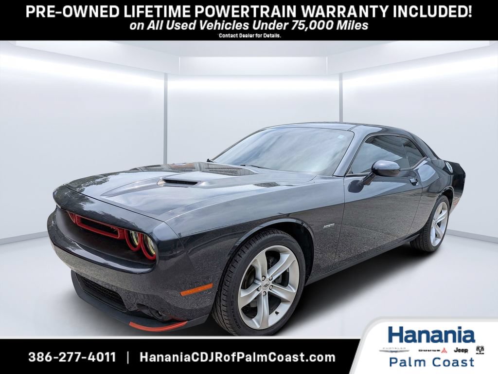 Used 2017 Dodge Challenger R/T RWD image 6