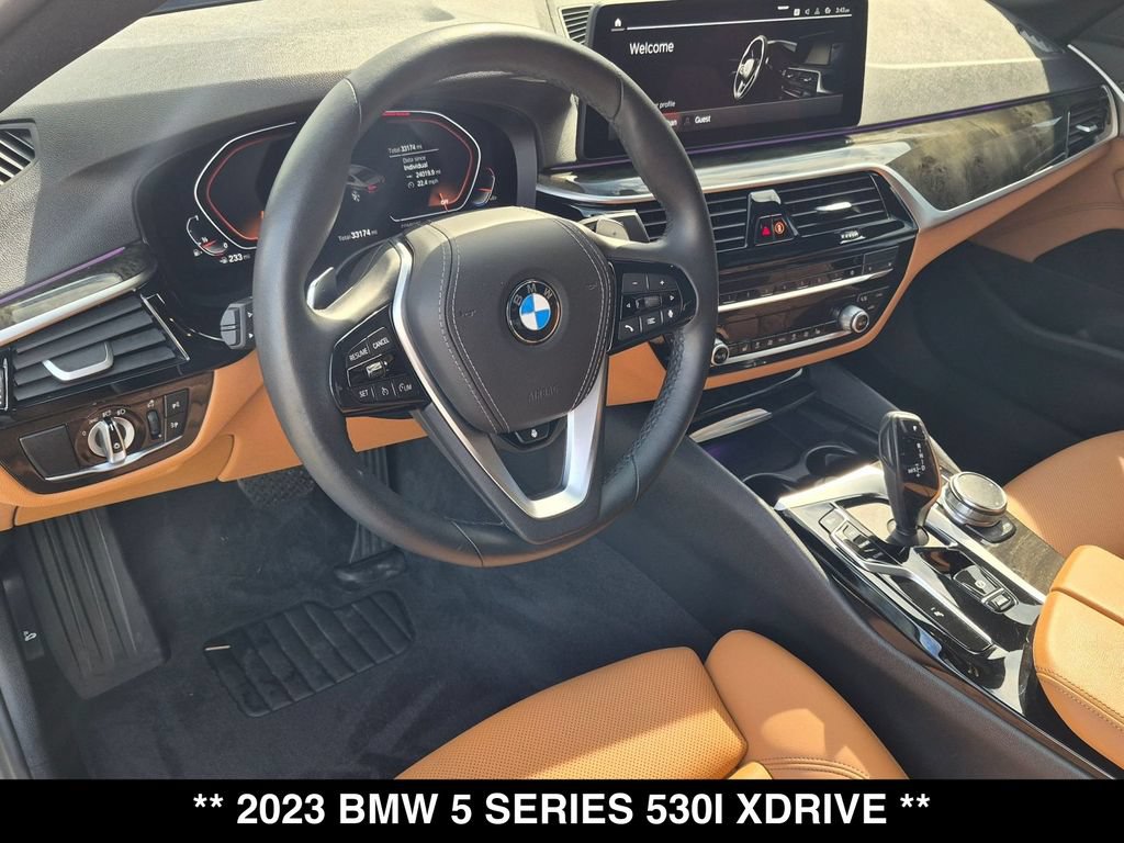 Used 2023 BMW 530i xDrive w/ Convenience Package AWD/4WD image 2