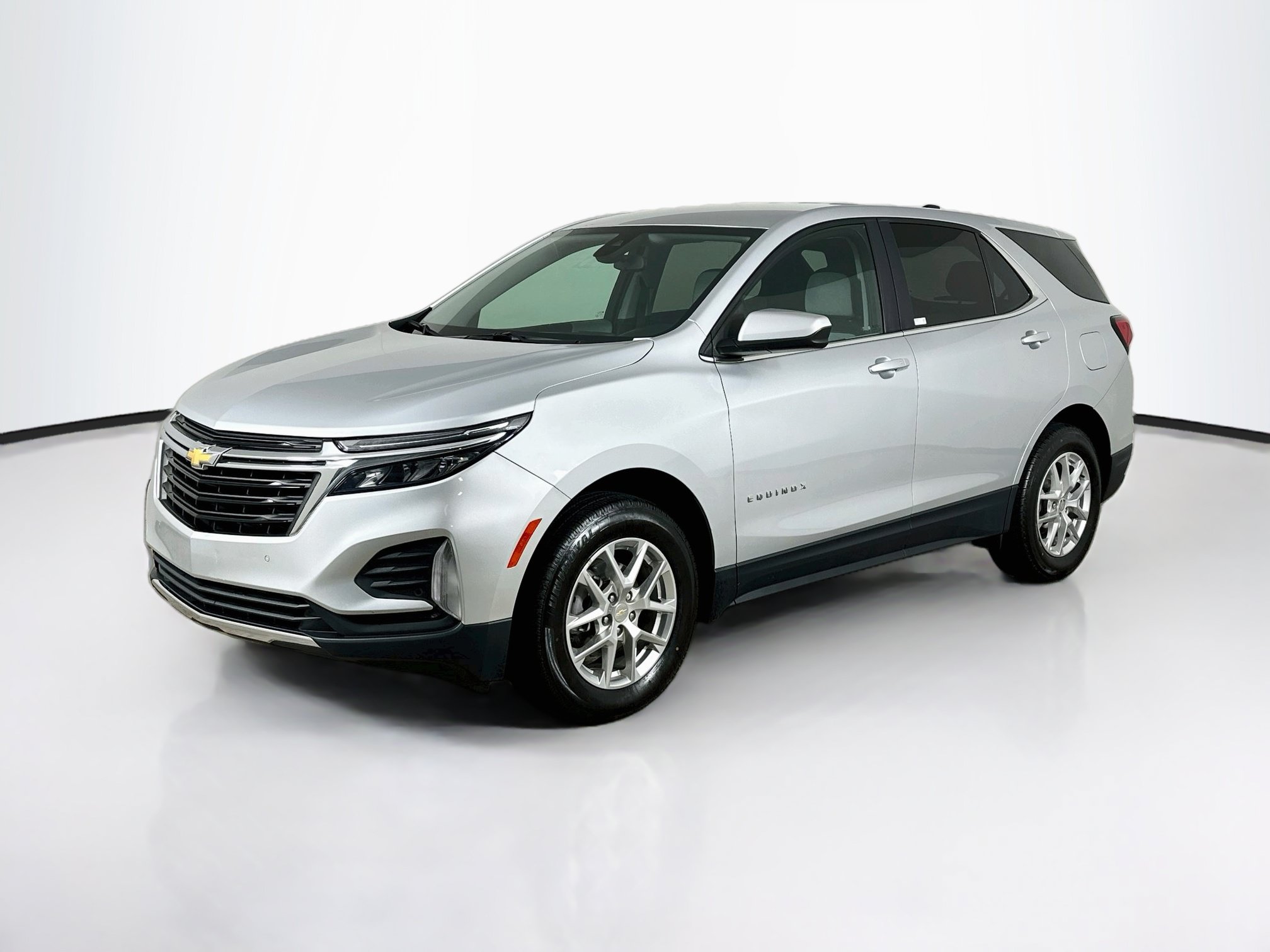 Used 2022 Chevrolet Equinox LT AWD/4WD image 3