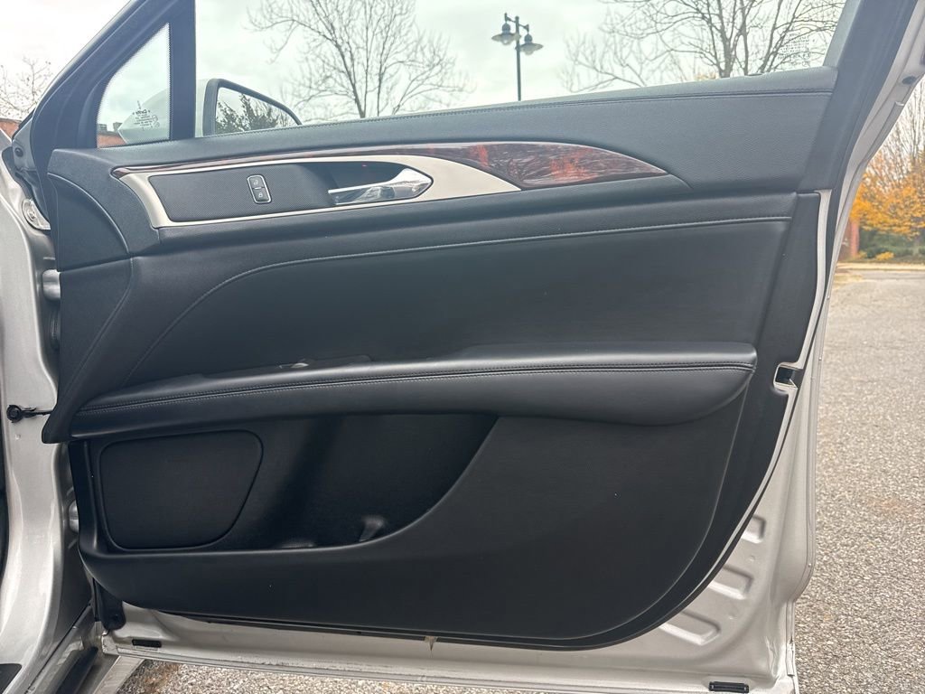 Used 2017 Lincoln MKZ Reserve w/ Climate Package image 32