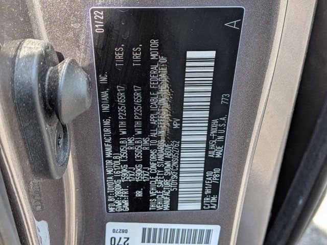 Used 2022 Toyota Sienna XLE AWD/4WD image 12