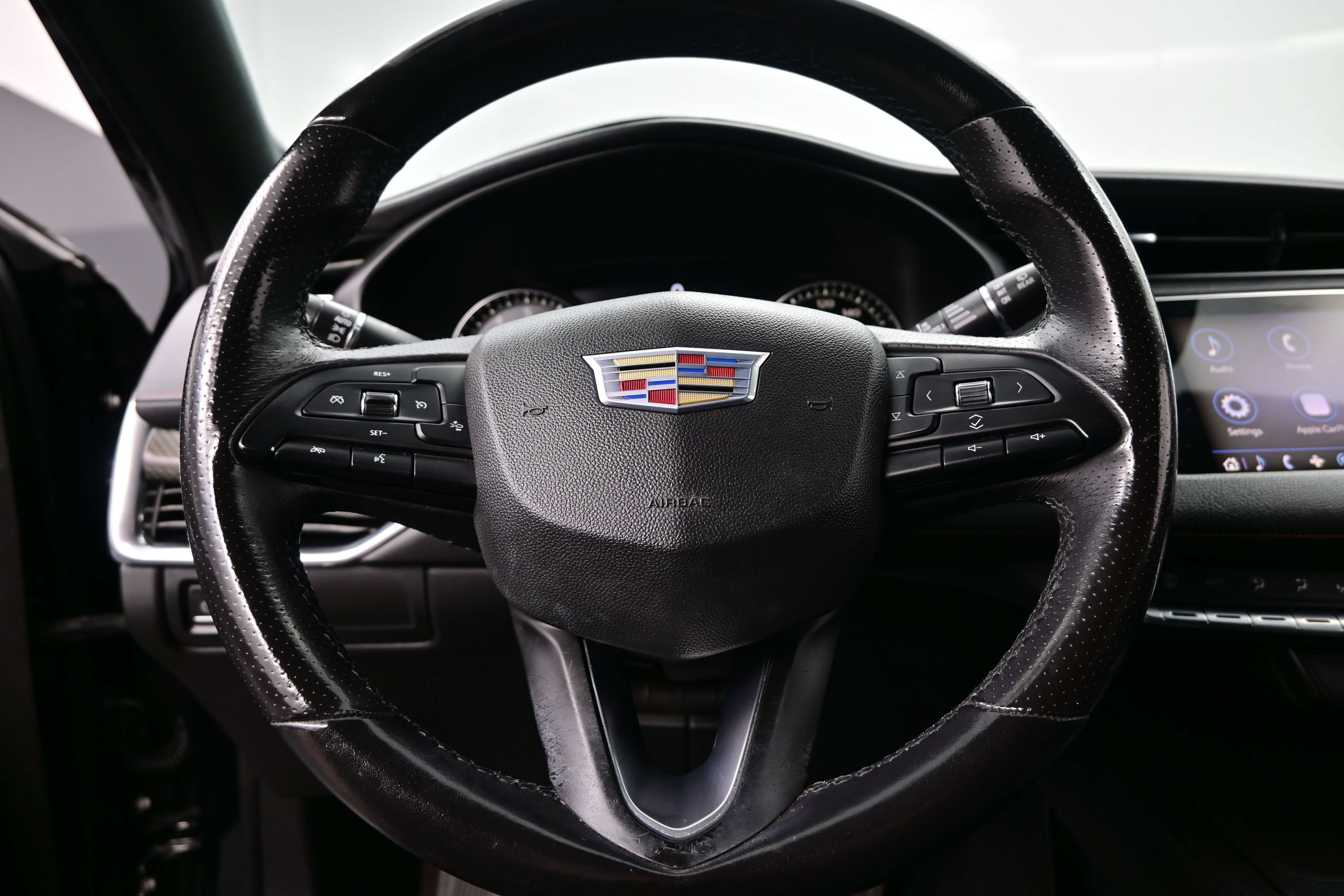 Used 2019 Cadillac XT4 Sport w/ Driver Awareness Package FWD image 23