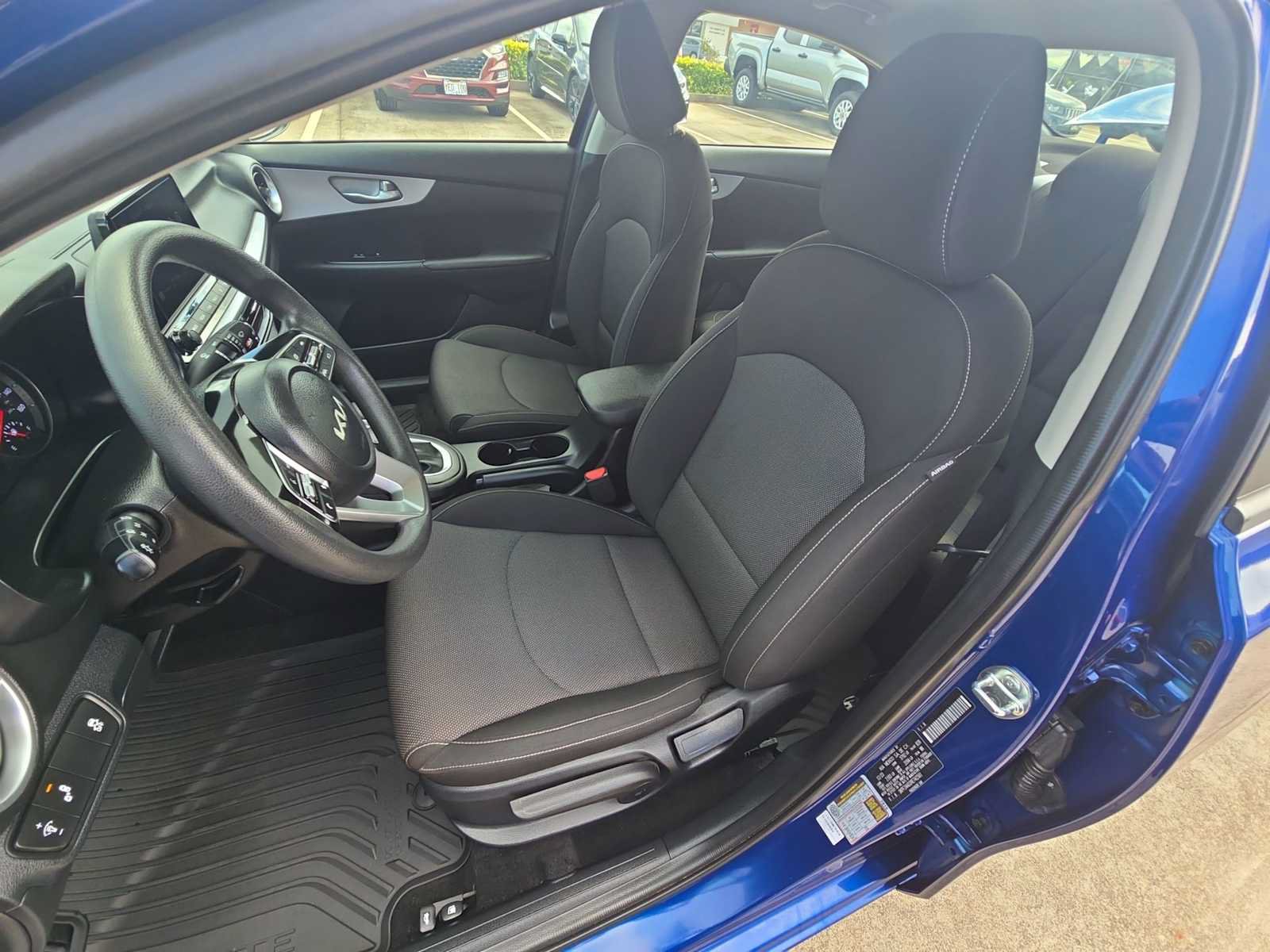 Used 2024 Kia Forte LXS w/ LXS Technology Package FWD image 14