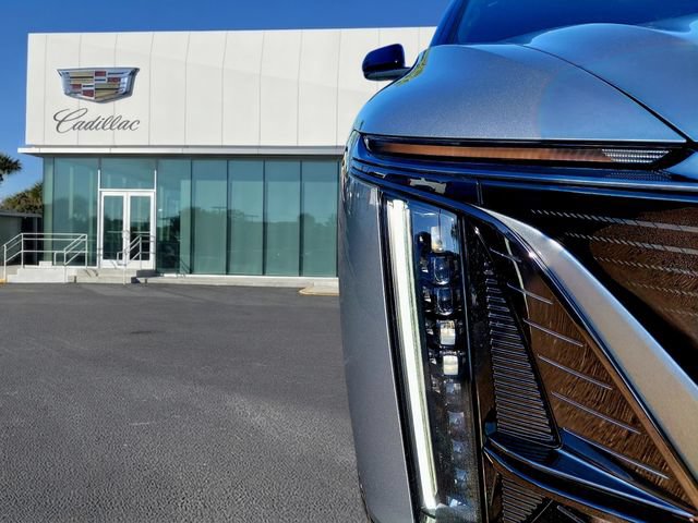 New 2027 Cadillac Lyriq Signature Sport RWD image 7