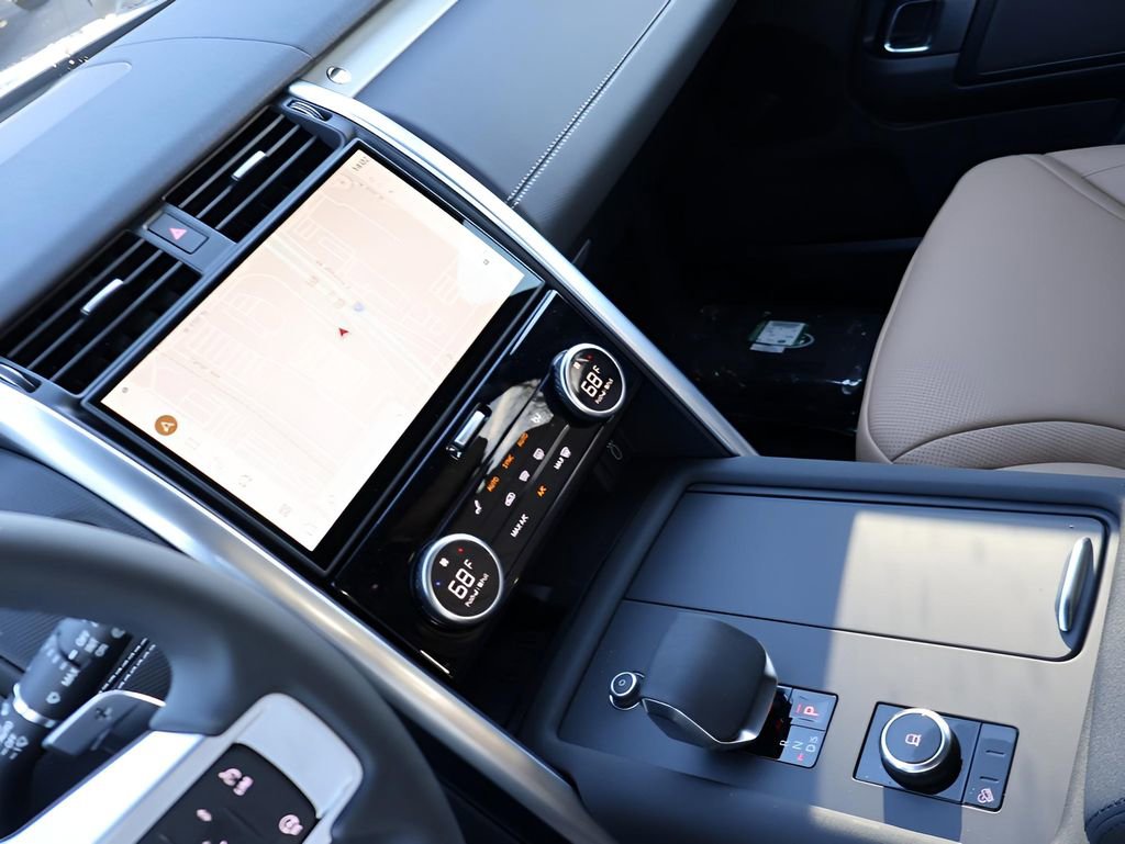 New 2026 Land Rover Discovery Limited Edition image 20