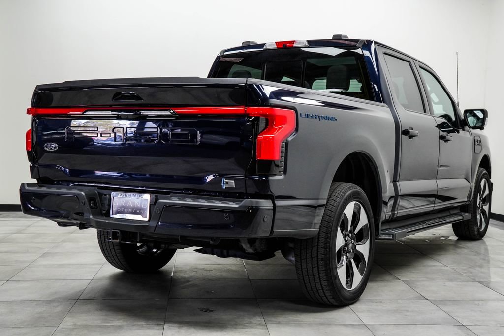 Used 2022 Ford F150 Lightning Platinum image 12