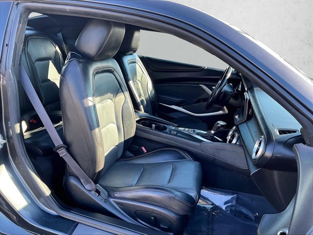 Used 2017 Chevrolet Camaro LT image 9