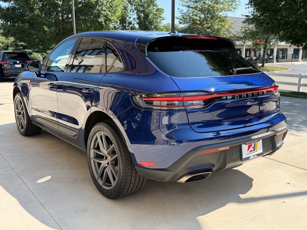 Used 2022 Porsche Macan AWD/4WD image 7