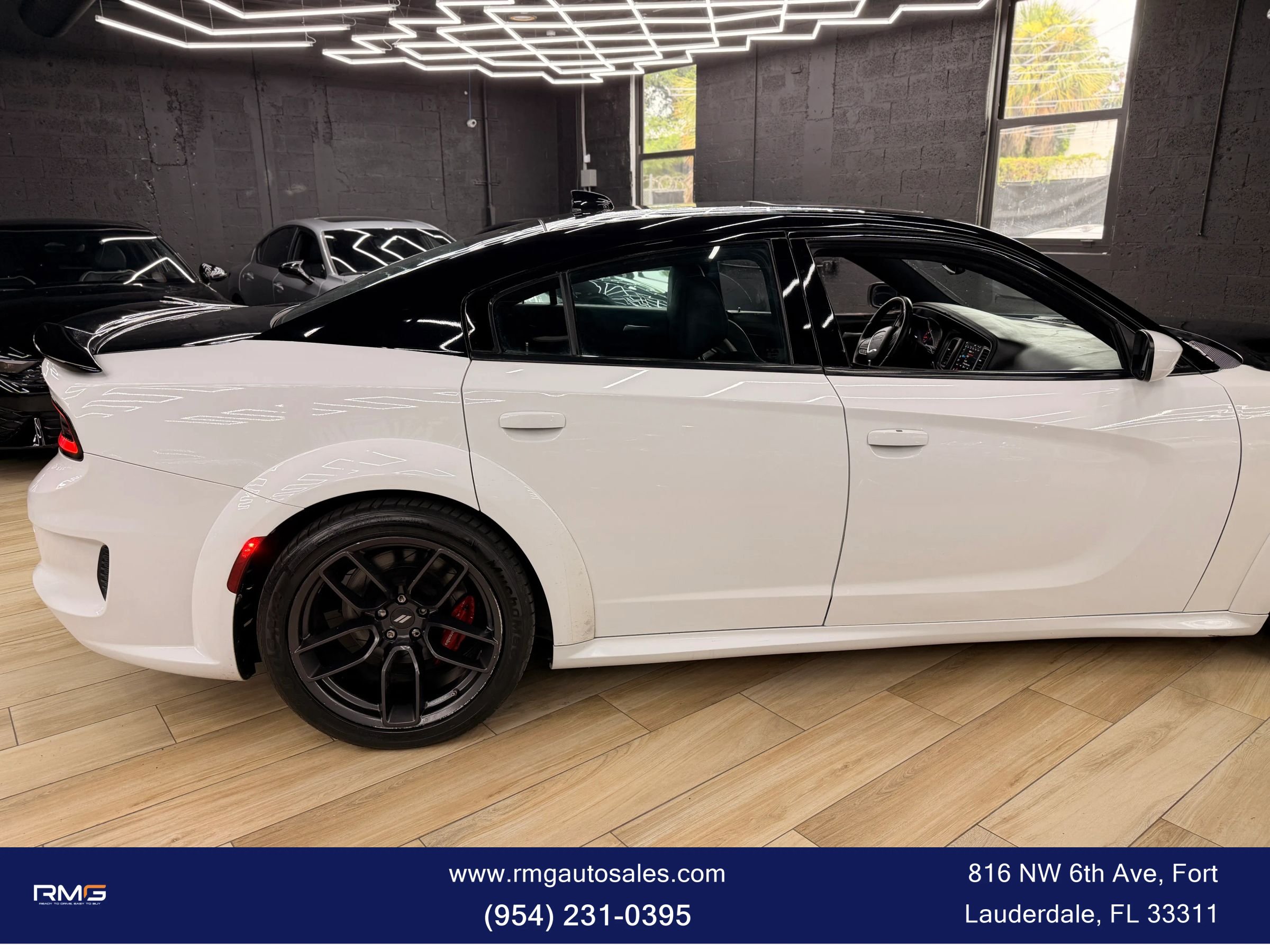 Used 2020 Dodge Charger Scat Pack RWD image 11