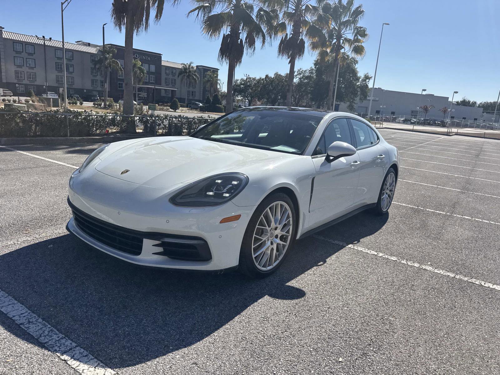 Used 2019 Porsche Panamera 4 image 8