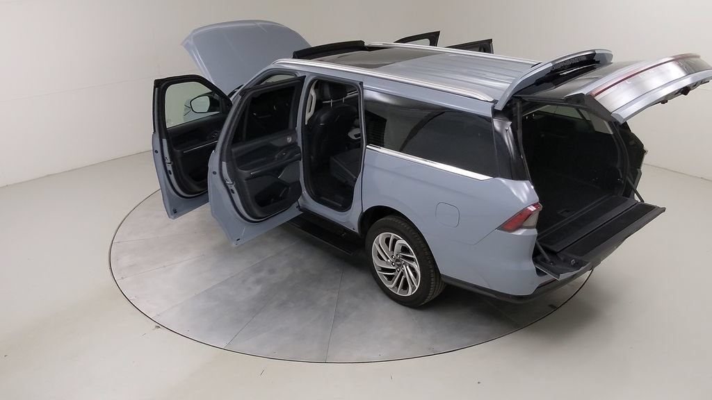 Used 2026 Lincoln Navigator L Reserve AWD/4WD image 56