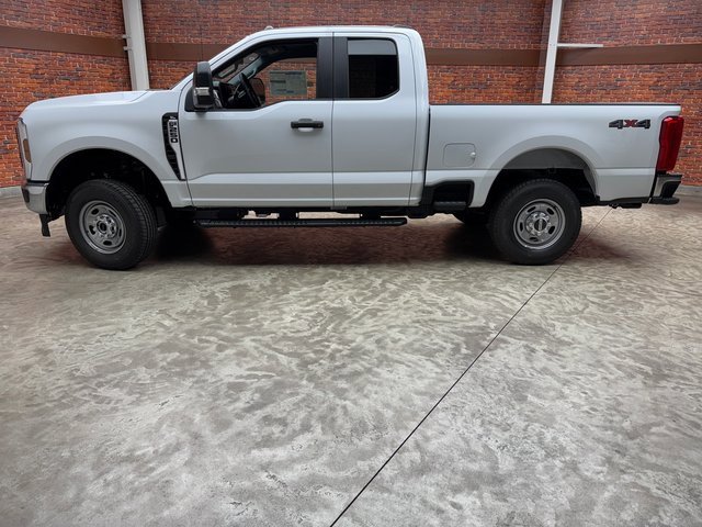 New 2026 Ford F250 XL image 2